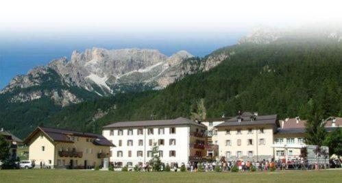 Soggiorno Dolomiti Mazzin Kültér fotó